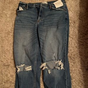 NWT A&F high rise straight jeans Today only sale for NYE with discount shipping